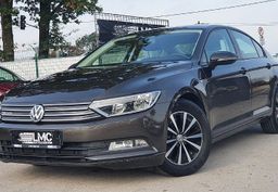 Zunanja slika - VW Passat - 1.6 TDI 120ks °NAVIGACIJA° °2x PDC° °TEMPOMAT° - 3 - Predogledna slika