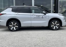 Zunanja slika - Mitsubishi Outlander - 2.4 PHEV Instyle Auto - 2 - Predogledna slika