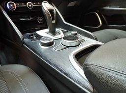 Zunanja slika - Alfa Romeo Giulia - 2.2 Multijet 160 Super Avt. - 19 - Predogledna slika