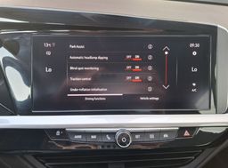 Zunanja slika - Opel Grandland - 1.2 TURBO 96KW - LEPO OHRANJEN - POTRJENA SERVISNA - 20 - Predogledna slika