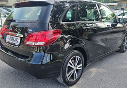 Zunanja slika - Mercedes-Benz B-Razred - 136ks °NAVIGACIJA° °TEMPOMAT° °PARK-SENZORJI° - 5 - Predogledna slika
