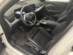 Zunanja slika - BMW iX - 2 eDrive20 - 5 - Predogledna slika