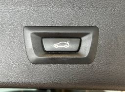 Zunanja slika - BMW X1 - serija : 18i-S-DRIVE-LED-NAVI-TEMP-PDC-DIGI-KLIMA-KEYLES - 20 - Predogledna slika