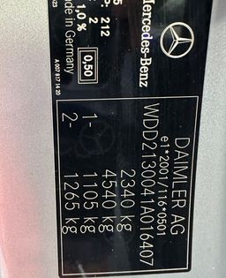 Zunanja slika - Mercedes-Benz E-Razred - E 220 d Avantgarde Avt.KAMERA.NAVI.USNJE.LED - 5 - Predogledna slika
