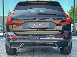 Zunanja slika - Volvo XC60 - B5  P  AWD Ultra Black Edition... - 6 - Predogledna slika