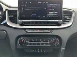 Zunanja slika - KIA XCeed - 1.6 T-GDi EX WAY ISG.7DCT - 16 - Predogledna slika