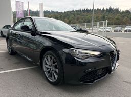 Zunanja slika - Alfa Romeo Giulia - 2.0 Turbo 280 Q4 Ti  - AVTOMATIK - SAMO 18.000KM - 3 - Predogledna slika