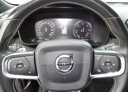 Zunanja slika - Volvo XC40 - D3 A AWD R-Design ODLIČNO OHRANJEN - 8 - Predogledna slika