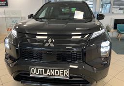 Zunanja slika - Mitsubishi Outlander - Black Edition PHEV 4WD 2.4  Avt. - NA ZALOGI - - 2 - Predogledna slika