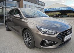 Zunanja slika - Hyundai i30 - 1.5 T-GDI 140 MHEV STYLE°1.LASTNIK°SLO° - 3 - Predogledna slika
