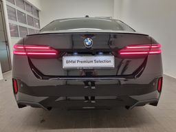 Zunanja slika - BMW Serija 5 - 520d xDrive Limuzina - 11 - Predogledna slika