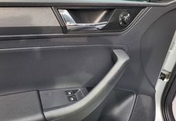 Zunanja slika - Škoda Rapid - 1.0 TSI slo-1last-ac-el.paket-vl.kljuka-Bluetooth - 13 - Predogledna slika