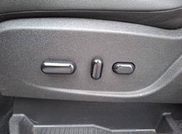 Zunanja slika - Ford Kuga - 2.0 TDCi 110kW AWD AVTOMATIK + SERVISNA KNJIGA - 13 - Predogledna slika