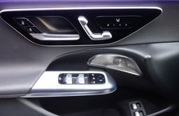 Zunanja slika - Mercedes-Benz E-Razred - E 300 e T - 12 - Predogledna slika