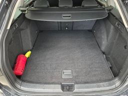 Zunanja slika - VW Golf - Variant Life 2.0 TDI DSG - 9 - Predogledna slika