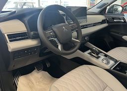 Zunanja slika - Mitsubishi Outlander - 2.4 PHEV INSTYLE NA ZALOGI - 7 - Predogledna slika