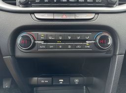 Zunanja slika - KIA Ceed - SW 1.5 T-GDi LX Champion+ ISG. M T... - 19 - Predogledna slika