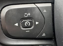 Zunanja slika - Volvo XC40 - D3 A AWD Momentum KAMERA.NAVI.ALU.4X4.TOP - 14 - Predogledna slika