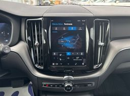 Zunanja slika - Volvo XC60 - B5P AWD Core KAMERA-ACC-KEYLESS - 13 - Predogledna slika