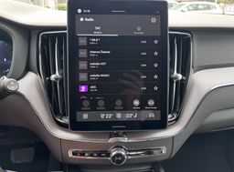 Zunanja slika - Volvo XC60 - B5P  Core AT AWD 3 leta garancije + 3 servisi - 16 - Predogledna slika