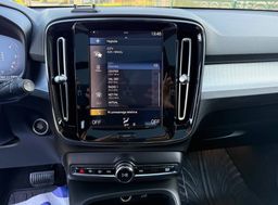 Zunanja slika - Volvo XC40 - D3 2.0 AUT.  FULL LED NAVI ACC PANO PDC KAMERA T - 17 - Predogledna slika