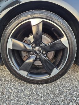 Notranja slika - Audi - A3 Sportback 1,6 TDI clean diesel Ambition - 12 - Predogledna slika