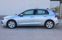 Zunanja slika - VW Golf - 2.0 TDI Life LED VZVR.KAMERA ACC AMBIENT OSVETL. . - 4 - Predogledna slika