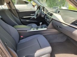 Notranja slika - BMW Serija 3 - Touring: 320d xDrive - HITRI KREDIT BREZ POLOGA - 9 - Predogledna slika