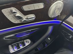 Zunanja slika - Mercedes-Benz E-Razred - E 400 d 4MATIC.KAMERA.USNJE.ACC.ZRAČ.VZMETENJE.LE - 13 - Predogledna slika