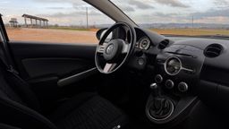 Notranja slika - Mazda Mazda2 - 1,3i TE Plus - 6 - Predogledna slika
