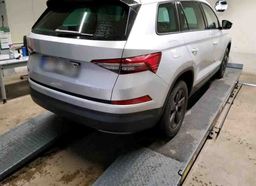 Zunanja slika - Škoda Kodiaq - 2.0 TDI 110kW DSG.NEMŠKI+4ALU.KAMERA.ACC.GRE.SEDEŽ - 2 - Predogledna slika