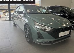 Zunanja slika - Hyundai i20 - 1.0 T-GDI FL 90 COMFORT BLACK PACK AAC WINTER rg - 1 - Predogledna slika