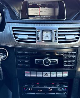 Zunanja slika - Mercedes-Benz E-Razred - E 220 BlueTEC Navi Usnje LED F1 BT Temp Park SZ - 11 - Predogledna slika