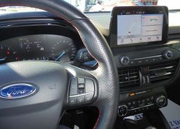 Zunanja slika - Ford Focus - 1.0 EcoBoost 92 kw ST-Line°°SLO poreklo°°1.LASTNIK - 8 - Predogledna slika