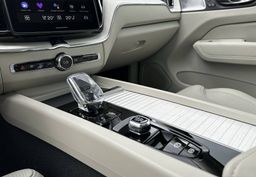 Zunanja slika - Volvo XC60 - T8 AWD Recharge Twin Engine Ultra Dark Avt - 19 - Predogledna slika