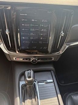 Zunanja slika - Volvo V90 - D5 AWD R-Design Carbon POLESTAR BOWERS WILKINS - 17 - Predogledna slika