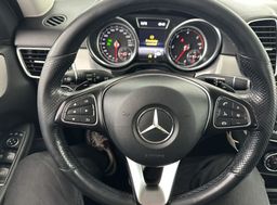 Zunanja slika - Mercedes-Benz GLE-Razred - GLE 250 d 4MATIC.KAMERA.MAVI.XENON.USNJE.KLJUKA - 6 - Predogledna slika