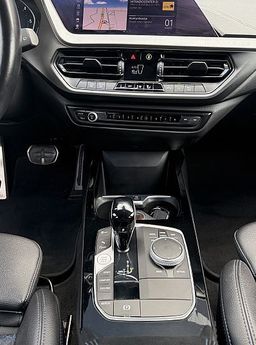 Zunanja slika - BMW Serija 1 - : 116d Avt. M Sport - 8 - Predogledna slika