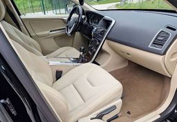 Zunanja slika - Volvo XC60 - D4 AWD R-Design Summum LEPO OHRANJEN... - 8 - Predogledna slika