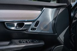 Zunanja slika - Volvo V90 - Cross Country D4 AWD Pro Avt. - 10 - Predogledna slika