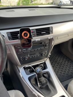 Notranja slika - BMW Serija 3 - 318d - 11 - Predogledna slika