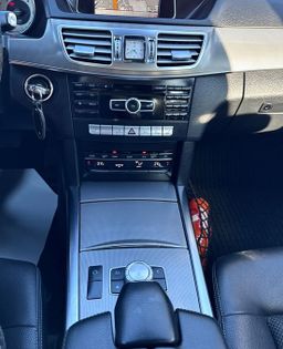Zunanja slika - Mercedes-Benz E-Razred - E 220 BlueTEC Navi Usnje LED F1 BT Temp Park SZ - 16 - Predogledna slika