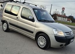 Zunanja slika - Peugeot Partner - Kombi STYLE 1.6 HDi 90 LEPO OHRANJEN - 2 - Predogledna slika