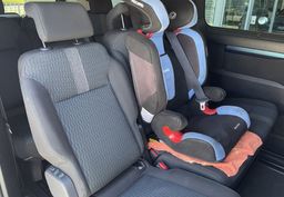 Zunanja slika - Peugeot Traveller - 1.LASTNIK-RADAR TEMPOMAT-ALU-MULTIFUNKCIJA-PDC - 4 - Predogledna slika