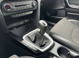 Zunanja slika - KIA XCeed - 1.5 T-GDi EX Way ISG. MT - 18 - Predogledna slika