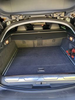 Notranja slika - Peugeot 508 - RXH Hybrid4 2,0 HDi FAP Avt. - 9 - Predogledna slika