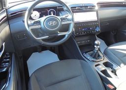 Zunanja slika - Hyundai Tucson - 1.6 T-GDI 150 PREMIUM 2WD°WINTER°1.LASTNIK°SLO°TOP - 7 - Predogledna slika