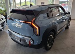 Zunanja slika - KIA EV3 - 58.3 kWh baterija. 150 kW  204 KM  Sky - 4 - Predogledna slika