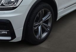 Zunanja slika - VW Tiguan - 2.0 TDI SCR 4MOTION BMT R-Line .rezerviran - 6 - Predogledna slika