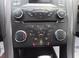 Zunanja slika - Ford Mondeo - 2.0TDCi ST LINE180PS-AWD-1.LAST.-LED-PANO-5 VRATNI - 20 - Predogledna slika